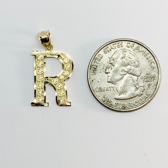 10k solid gold initial R charm pendant - Picture 2 of 4